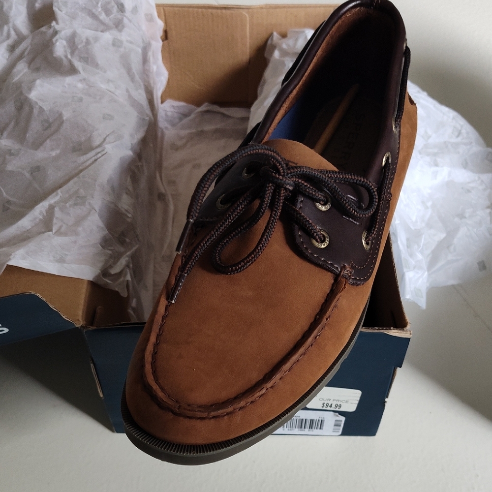 Sperry Brown Boat Shoes with Moccasin Toe and Rubber Sole